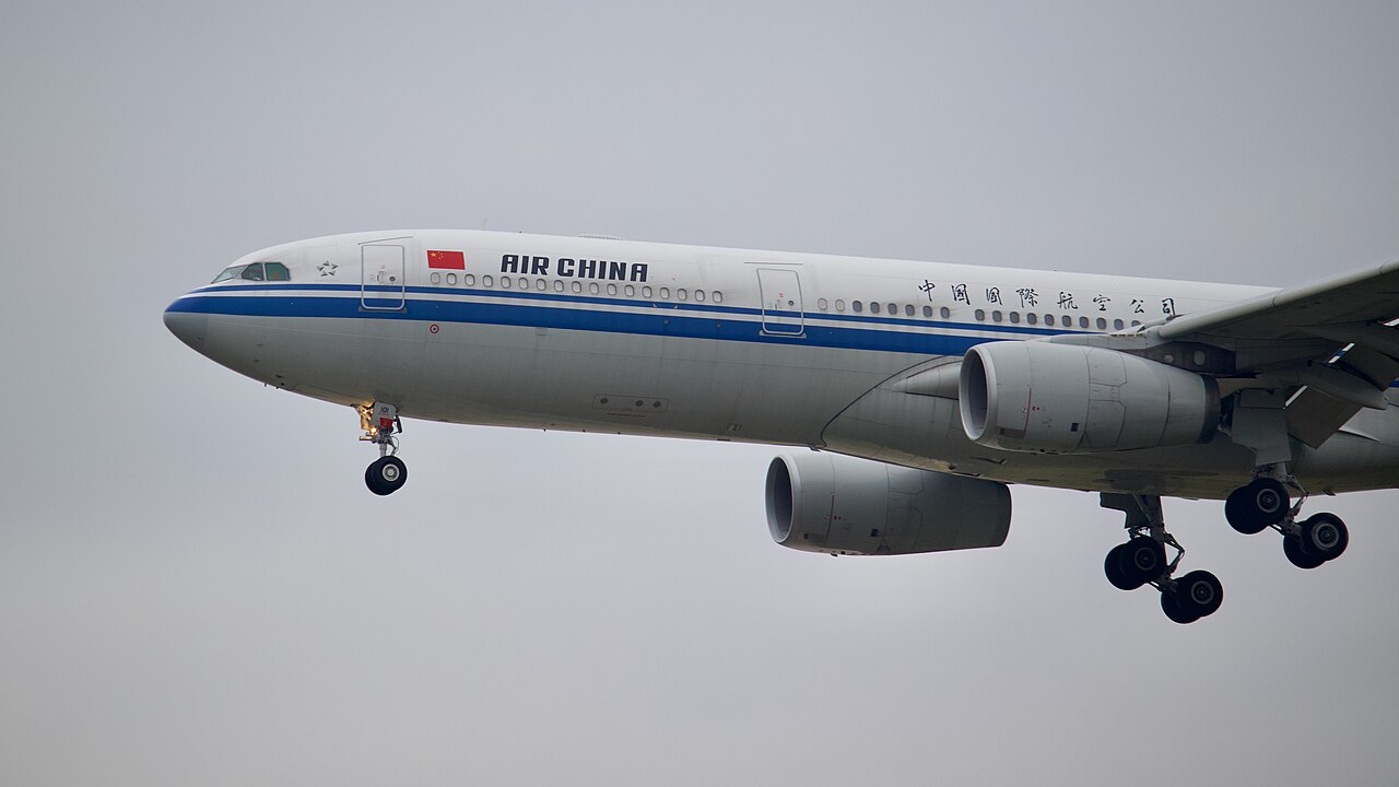 Air China met twee verschillend geconfigureerde A330's naar Brussel